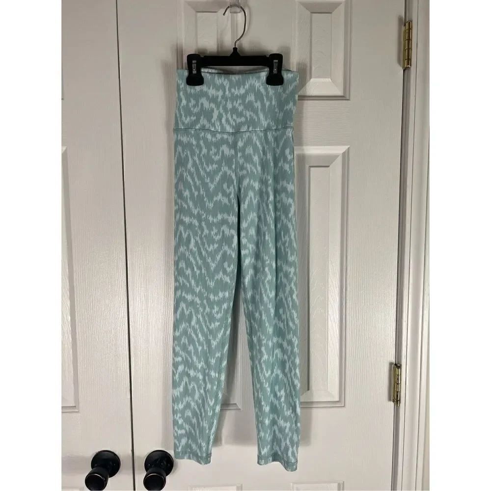 Aerie Offline Womens Leggings Size M Short